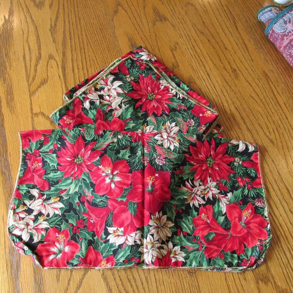 Joan Messmore Christmas Napkins Poinsettia Amaryllises Cranston set of 7 Vintage